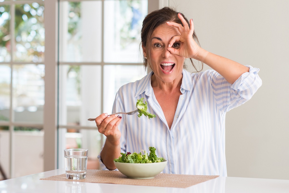 O pior que uma mulher na menopausa pode comer