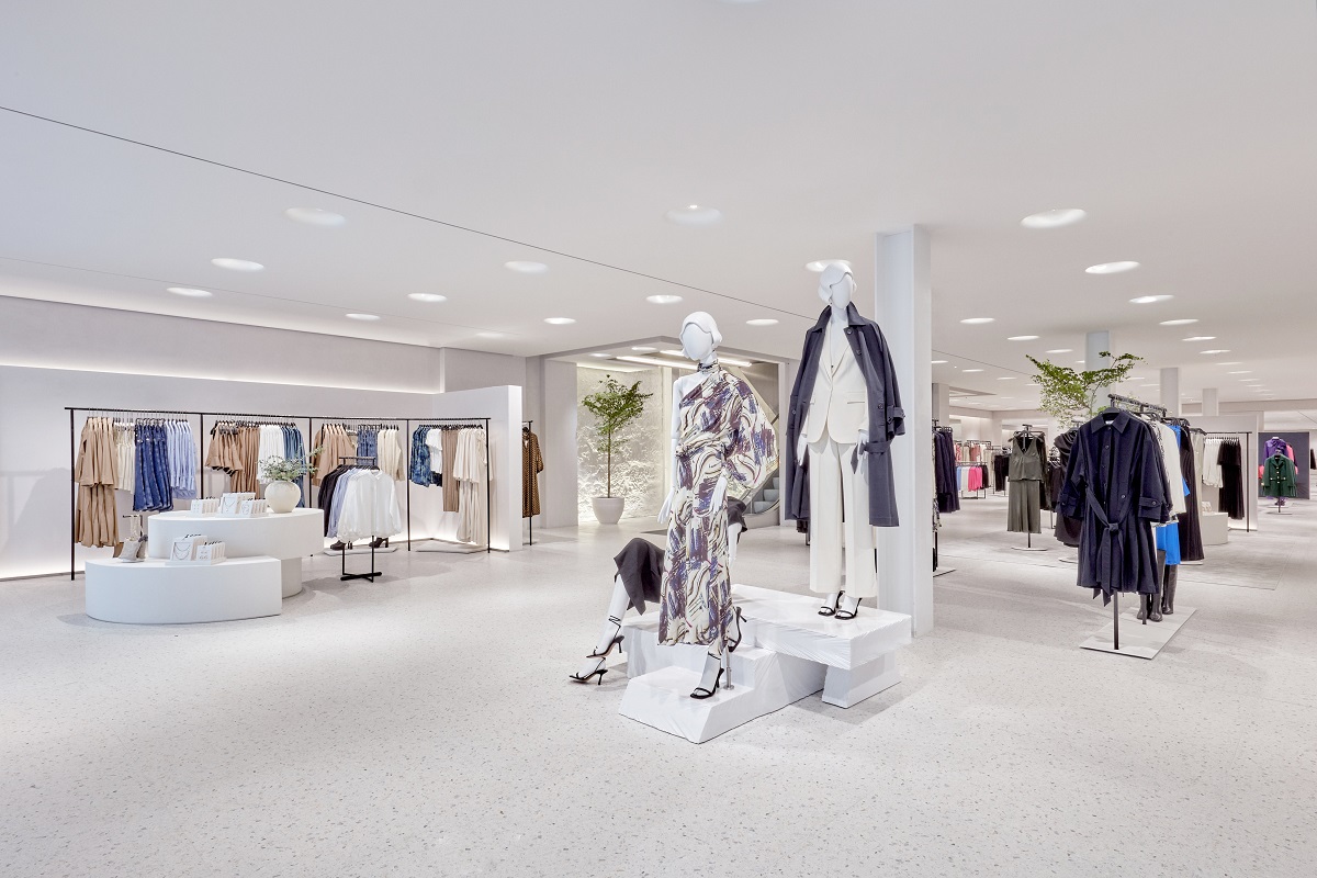 Zara inaugura nova loja com conceito tecnológico